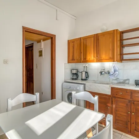 Ilios 2 Paros * Naousa