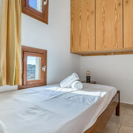 Ilios 2 Paros Naousa